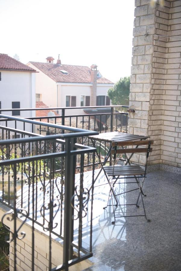 Villa Claudia Lemon Appartment Premantura Exterior photo