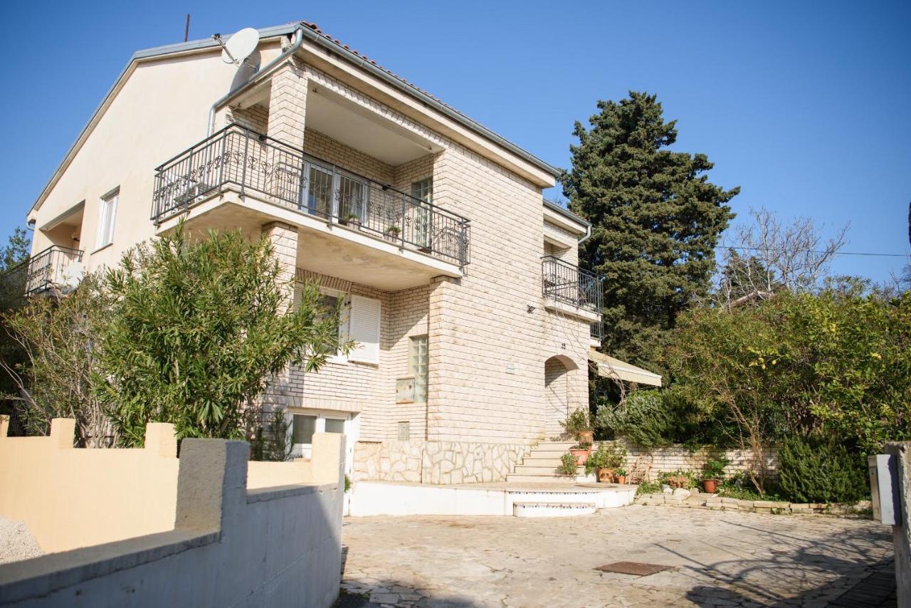 Villa Claudia Lemon Appartment Premantura Exterior photo