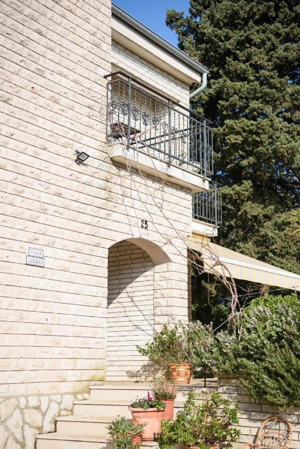 Villa Claudia Lemon Appartment Premantura Exterior photo